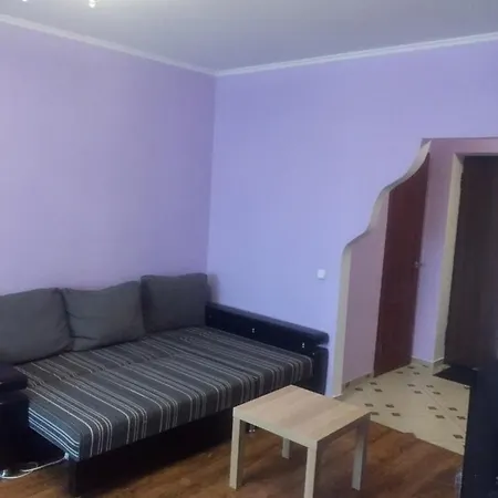 Studio Apartment *